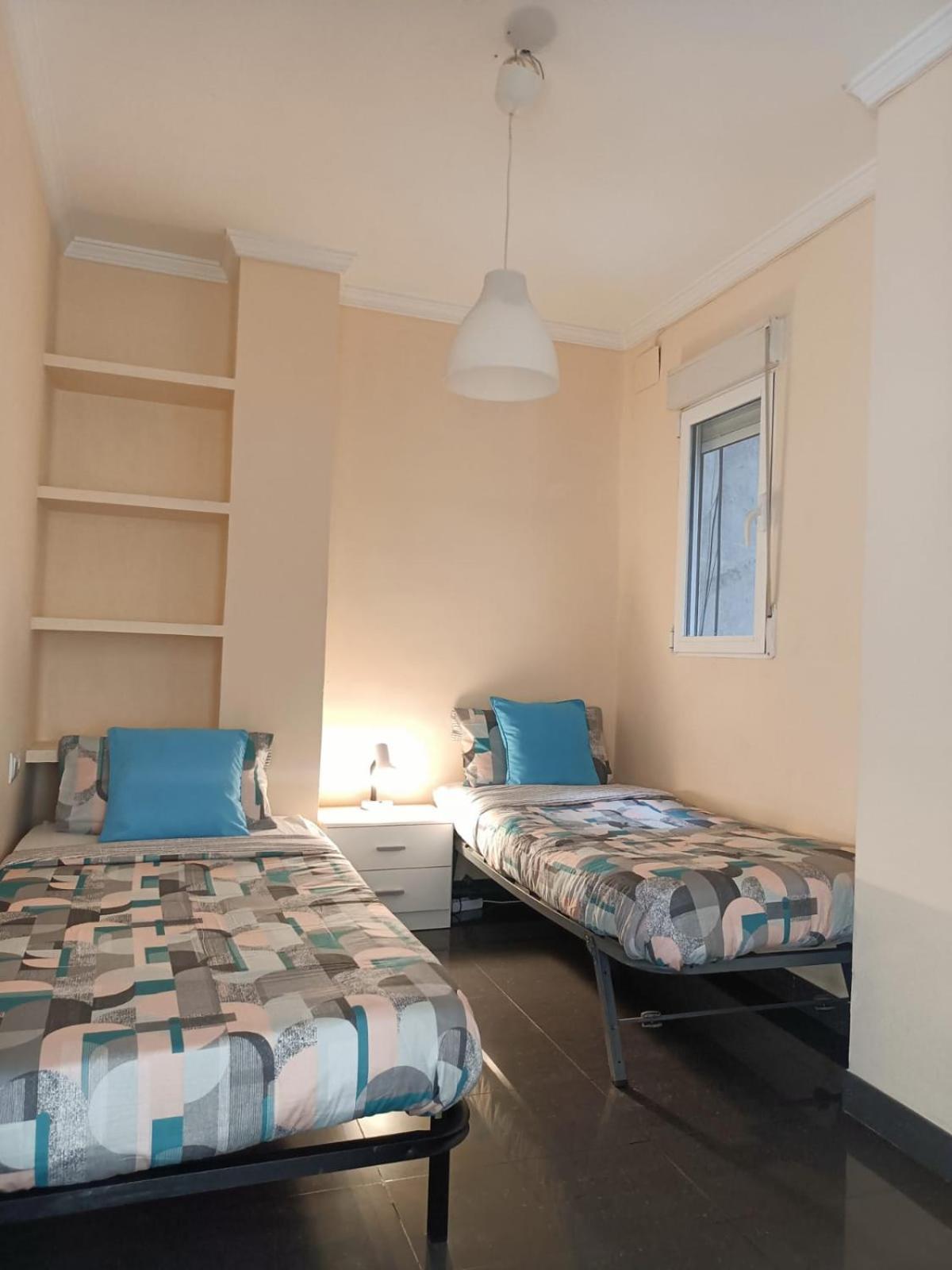 Habitación Céntrica en Casa de Familia Valência Quarto foto